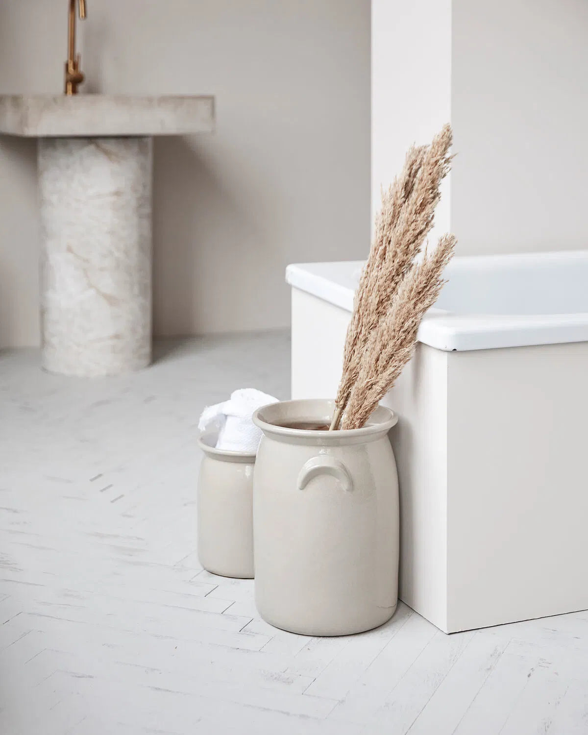 Keramikkrukke Shellish Grey – Meraki – Dekorativ krukke i to størrelser