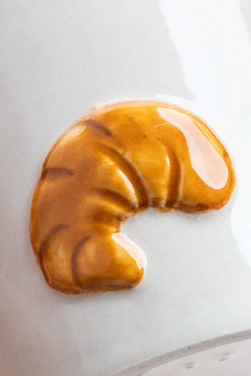 Espressokop med motiv – croissant eller tærte