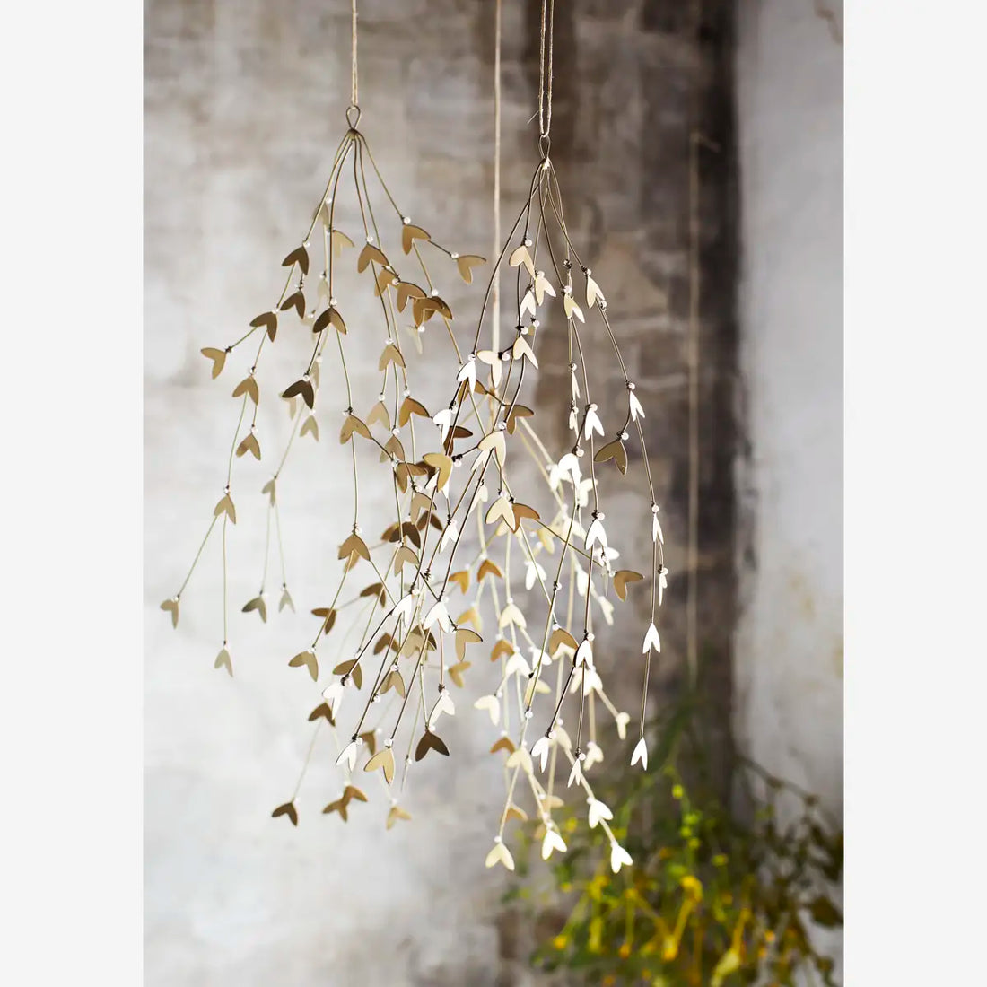 Mistelten i Metal – Antik Messing, 39 x 60 cm